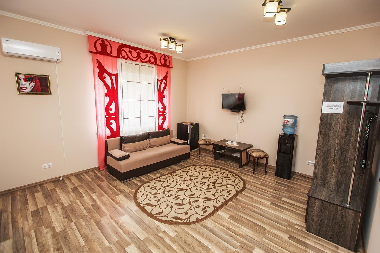 Slavyanskaya Hata Hotel Baranavichy Luaran gambar