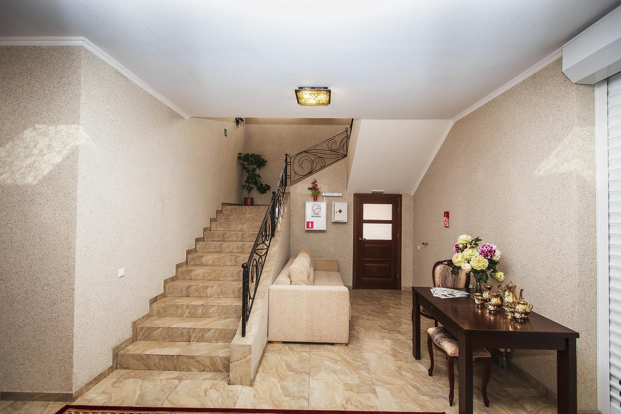 Slavyanskaya Hata Hotel Baranavichy Luaran gambar