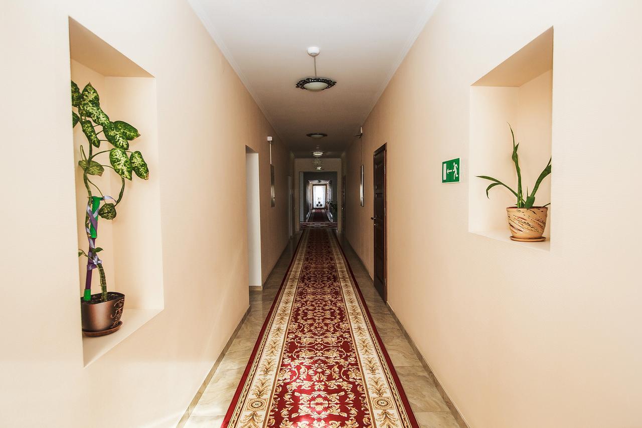 Slavyanskaya Hata Hotel Baranavichy Luaran gambar