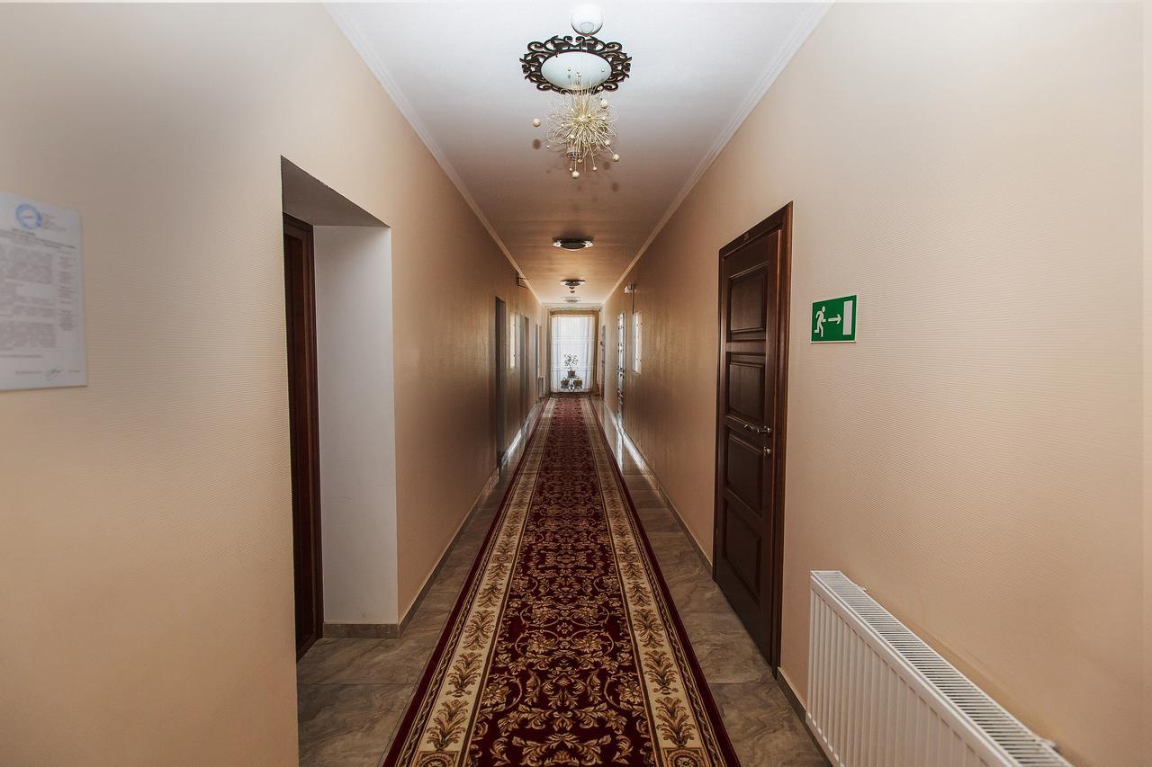 Slavyanskaya Hata Hotel Baranavichy Luaran gambar