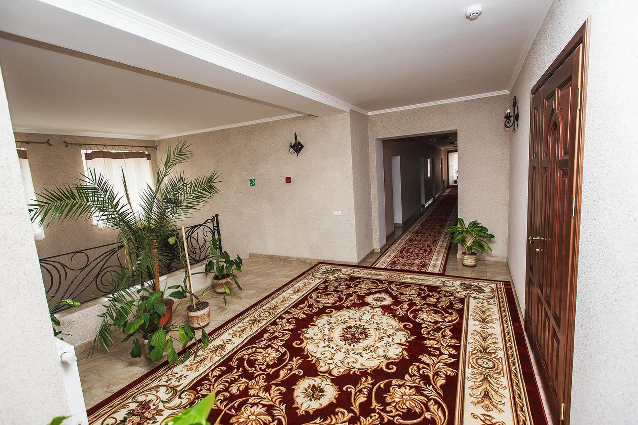 Slavyanskaya Hata Hotel Baranavichy Luaran gambar